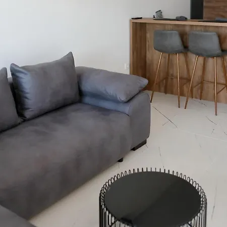 公寓 Apartments More