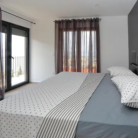 Apartments More *