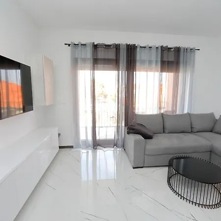 Apartments More