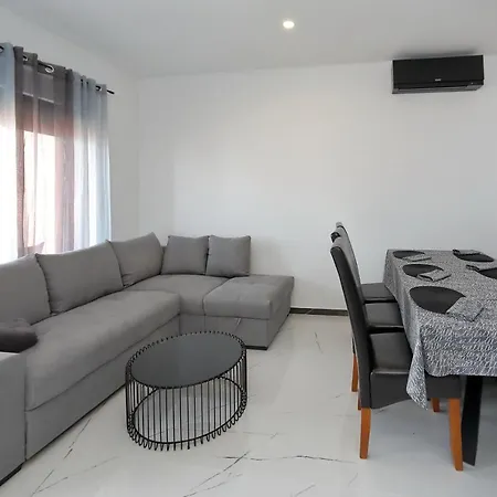 Apartments More * 比比涅