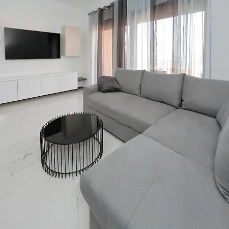 Apartments More 比比涅