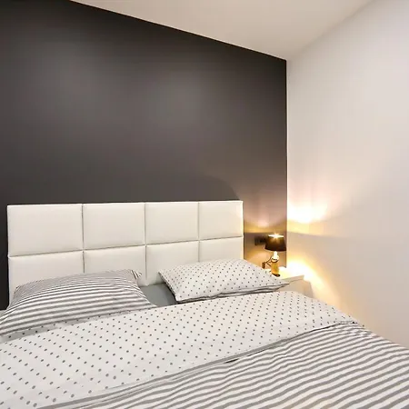 Apartments More 公寓 *