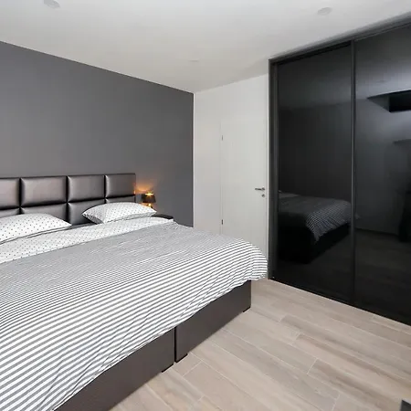 Apartments More 比比涅