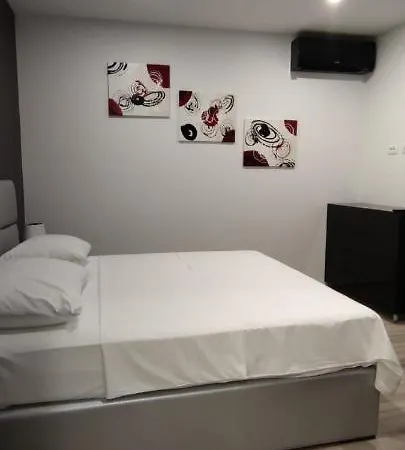 公寓 Apartments More *